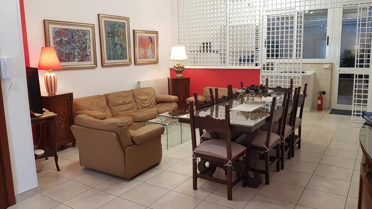 Apartamento Amanda'S Tarento Exterior foto