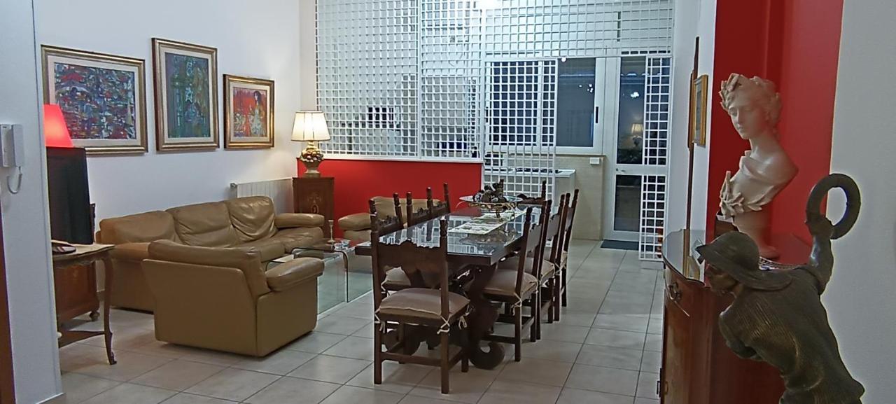 Apartamento Amanda'S Tarento Exterior foto