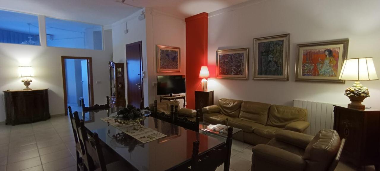 Apartamento Amanda'S Tarento Exterior foto